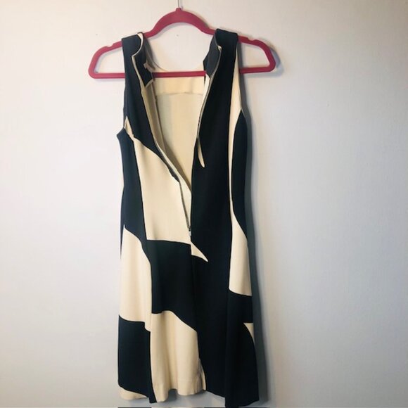 Black & Cream Banana Republic Dress Size 2 – Elegant Work or Evening Dre… - Picture 4 of 7